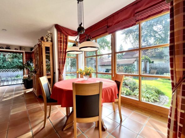 Doppelhaushälfte in Eichenau Innen Essen