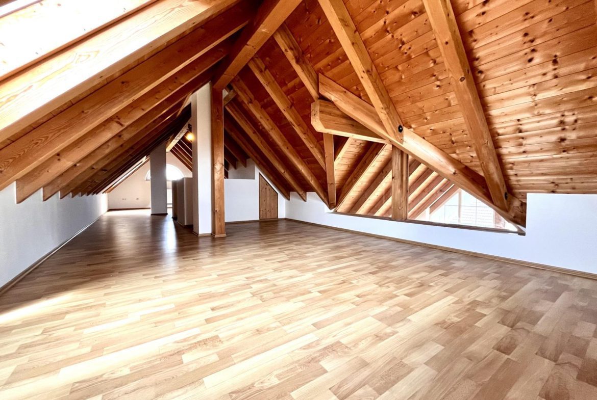 Zweifamilienhaus in Geltendorf DG Wohnung Galerie