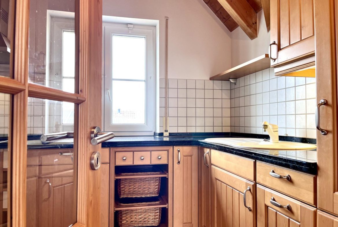 Zweifamilienhaus in Geltendorf Küche DG Wohnung