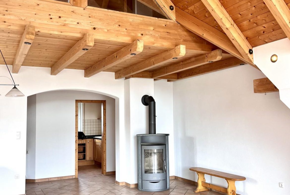 Zweifamilienhaus in Geltendorf DG Wohnung2