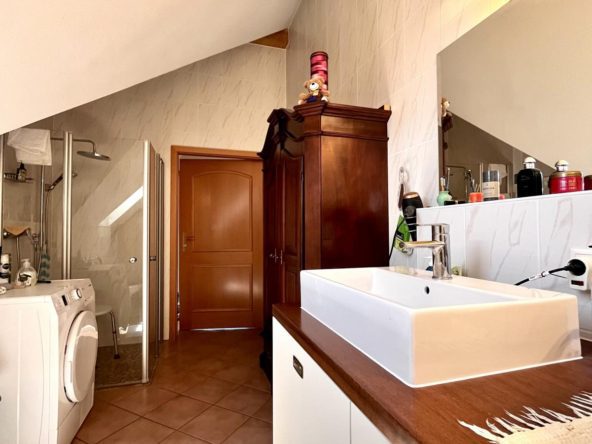 Dachgeschosswohnung elisabeth Residenz bad