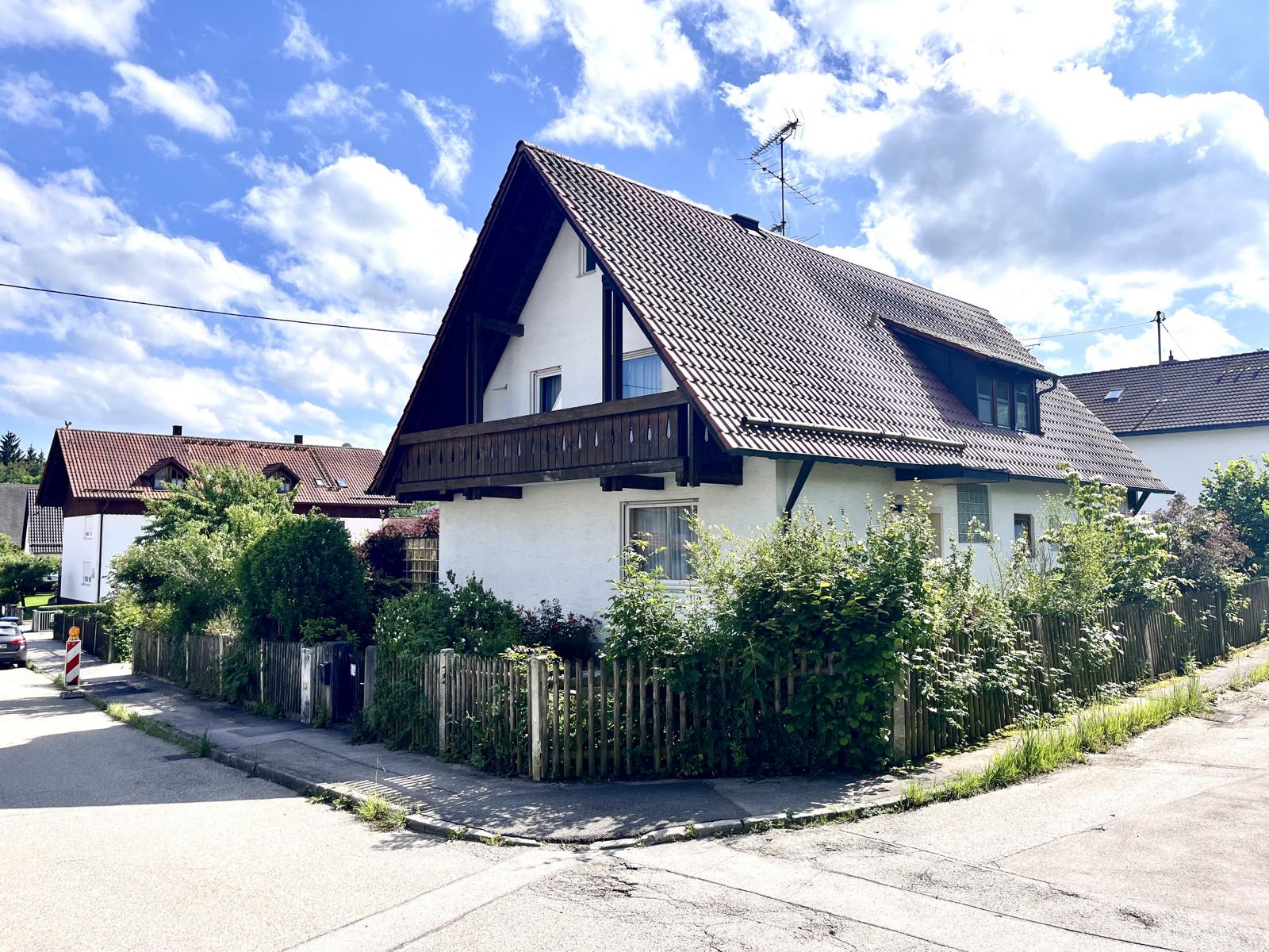 Außenansicht Geltendorf Sanierungsobjekt