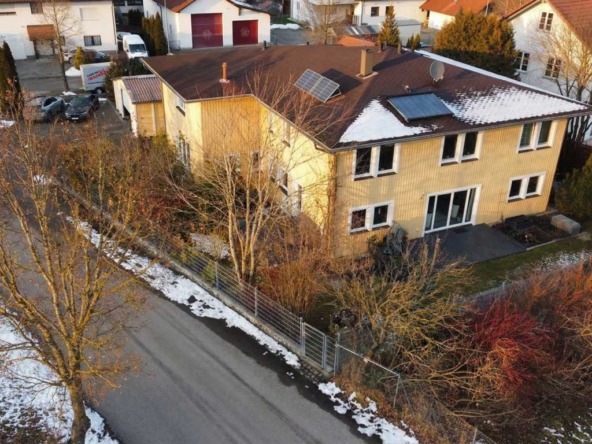 Unternehmeranwesen in Kaltenberg von oben